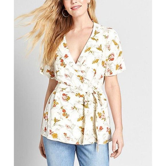 Modcloth Tops - NWT MODCLOTH Ivory Floral Wrap VNeck Top, Size M